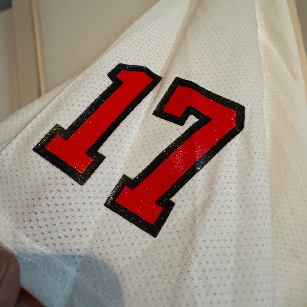 NWT USA Jersey style Graphic White T-Shirt - Picture 4 of 8